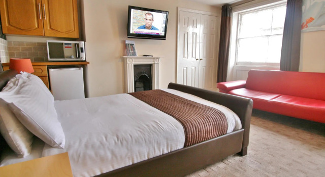 Семейный номер Standard Central Hotel Cheltenham by Roomsbooked