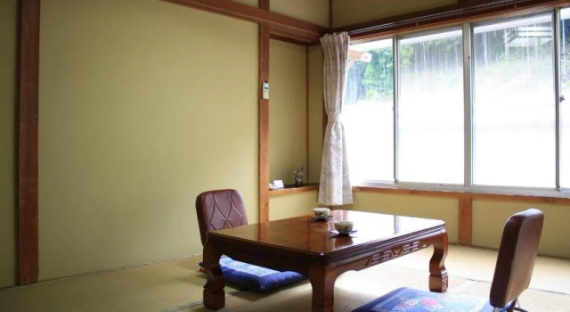 Motoyu Yamadaya Ryokan, Buchen Sie Hotel Hitachiota Japan