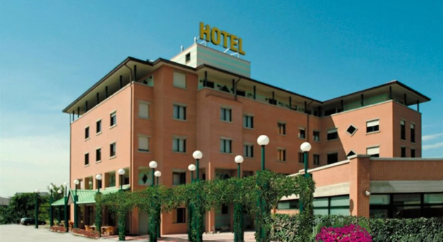 Hotel Leonardo, Reserva ahora Hotel Baganzola Parma