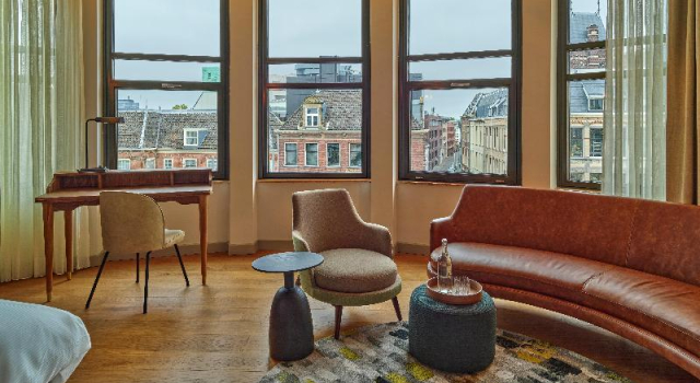 Люкс с красивым видом из окна voco The Hague by IHG