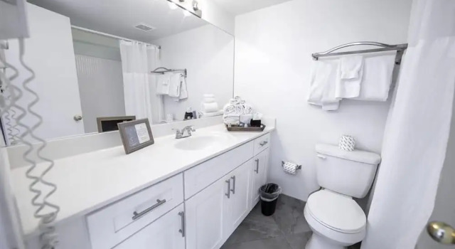 Апартаменты c 1 комнатой с балконом 139 Fully Furnished, amenities galore! by RedAwning