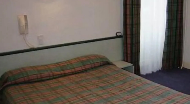 Одноместный номер Economy с балконом Hôtel de Nevers