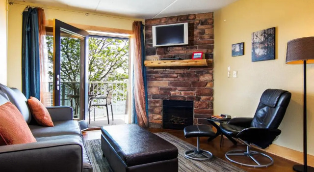 East Bay Suites, Varaa Hotelli Grand Marais Minnesota