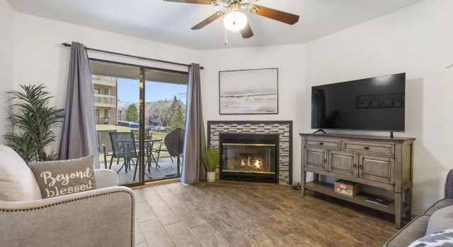 Bunker Ridge Rendezvous - Branson - Condo in Pointe Royale, Забронировать Отель Отели Table Rock Lake с парковкой, Парковка