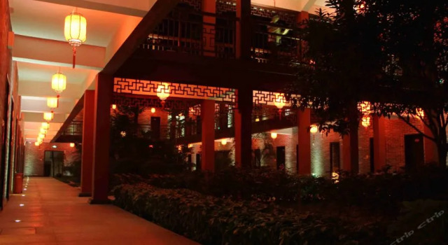 He Zhou Huang Yao Jiu Hu Shan Hotel