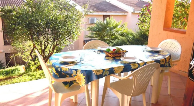 Casa Vacanza Porto Corallo, Book Hotel Hoteller i Porto Corallo med pool, Swimmingpool