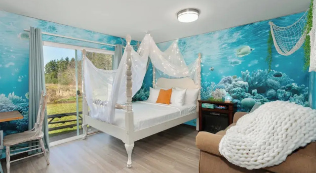 Четырёхместный люкс Breakwater Resort