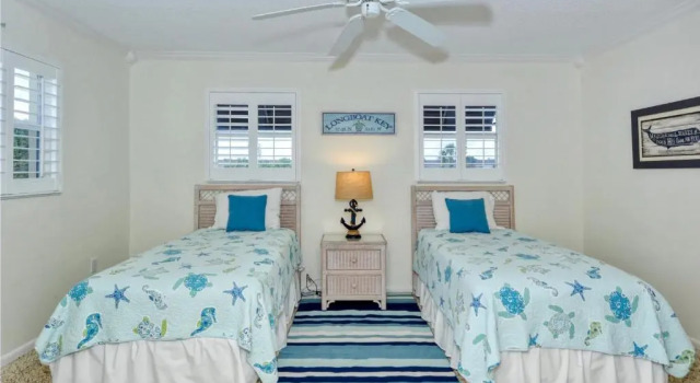 LaPlaya 204D Beach-lovers paradise 200 feet of private beach along the turquoise Gulf of Mexico