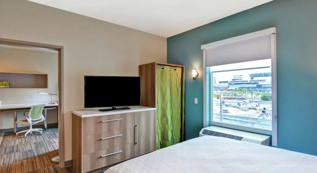 Люкс Home2 Suites By Hilton Daytona Beach Speedway