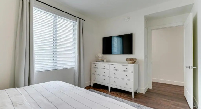 All-New, Waterfront Condo in Downtown Sarasota!, Забронировать Отель Сарасота Sarasota Area, рядом с Sarasota Quay Shopping Center