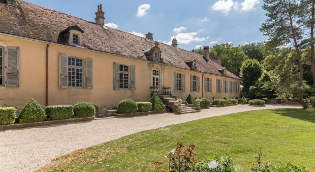 Château de Mauvilly, Buchen Sie Hotel Mauvilly Burgund
