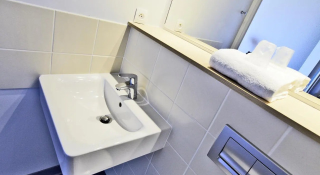Четырёхместный номер Standard B&B HOTEL Laval Ouest
