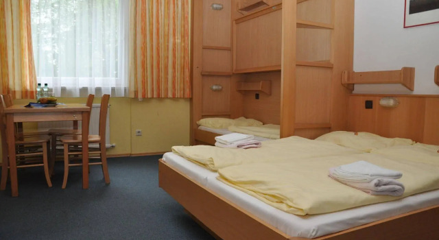 Eduard-Heinrich-Haus, Hostel, Prenota Ostello Hotel economici a Salisburgo