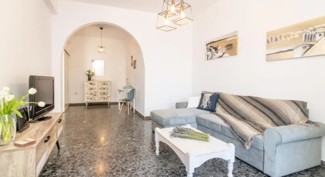 Апартаменты Bon's House/ Entire Apartment In Tinos Port
