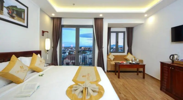 Номер Standard с балконом Uptown Hoi An Hotel & Spa