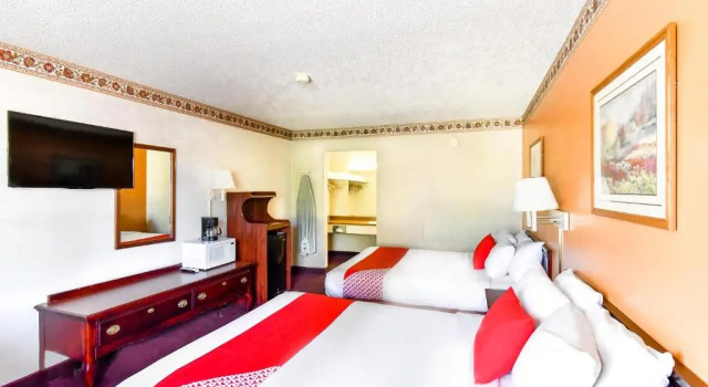 Четырёхместный номер Standard OYO Hotel Tyler Lindale