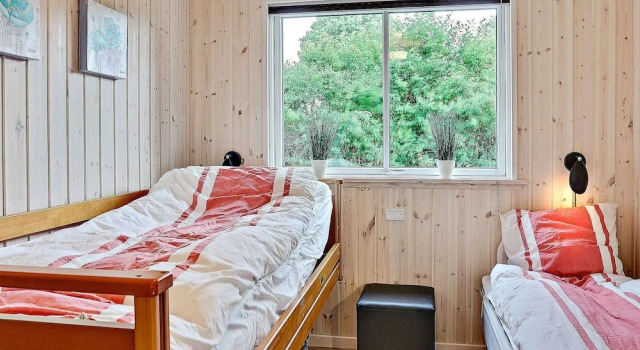Pet Friendly Holiday Home in Dronningmølle near Sea, Book Vacation Home Dronningmolle 