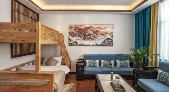 Двухместный люкс Deluxe c 1 комнатой Dali Huazhaoying Inn