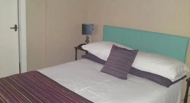 St.Ebba B&B, Забронировать Отель «постель и завтрак» Ротсей Isle of Bute, рядом с Сад Арденкрейг