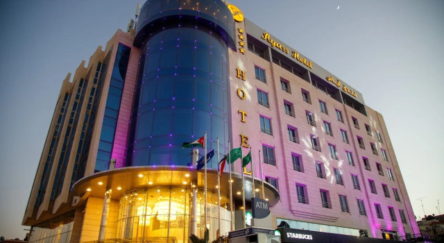 Люкс Ayass Hotel