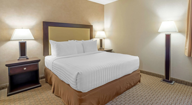 Двухместный люкс c 1 комнатой Best Western Plus Emerald Isle Hotel