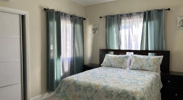 Коттедж Seamist villa @Oceanpointe Lucea comfy 2BR w/pool gym & parking