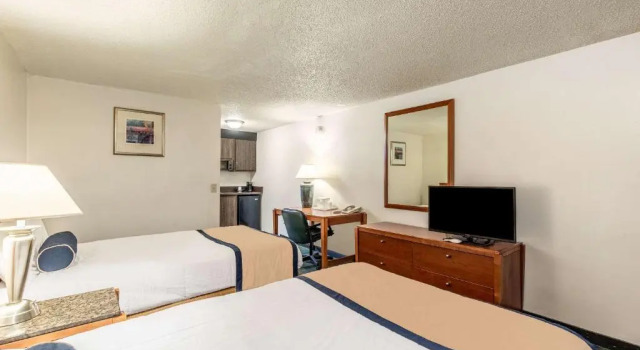 Четырёхместный люкс Value Inn Kenosha I-94 - Exit 344