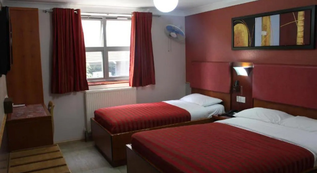 Трёхместный номер Standard Eurotraveller Hotel- Express