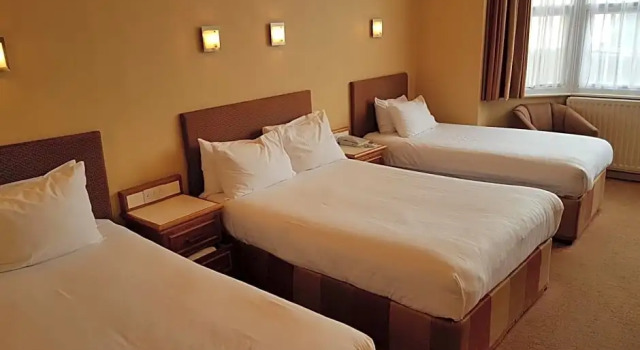 Четырёхместный номер Standard Best Western Banbury House Hotel