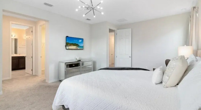 Incredible Resort 4 Bed Pool/spa Home 4 Bedroom Villa by Redawning, Rezerwuj Ośrodek wypoczynkowy Kissimmee Kissimmee