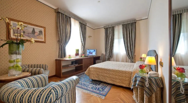 Трёхместный номер Grand Hotel Nizza Et Suisse