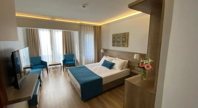 Трёхместный номер Standard Hotel Pelit