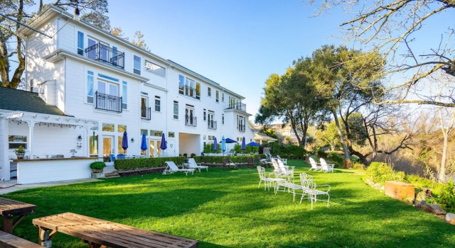 The River Belle Inn, Забронировать Отель «постель и завтрак» Отели в центре Хилдсбург, в центре