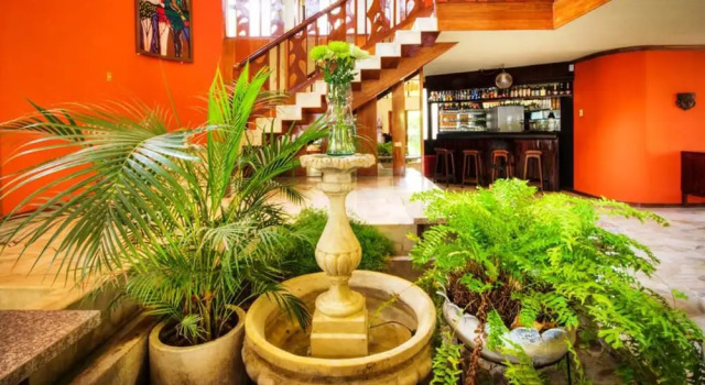 Golden Mar Hostal