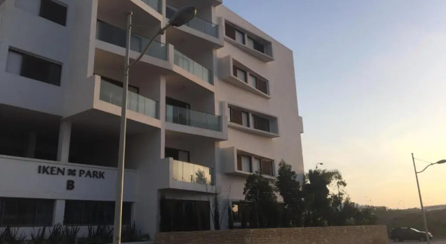 Апартаменты Luxury Apartment 100sqm with Pool WIFI Unlimited near Beach
