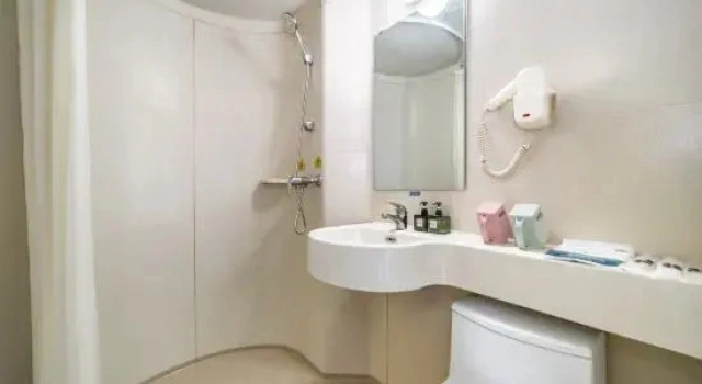 Семейный люкс Junfeng Elegant Hotel (Shenqiu North Railway Station)