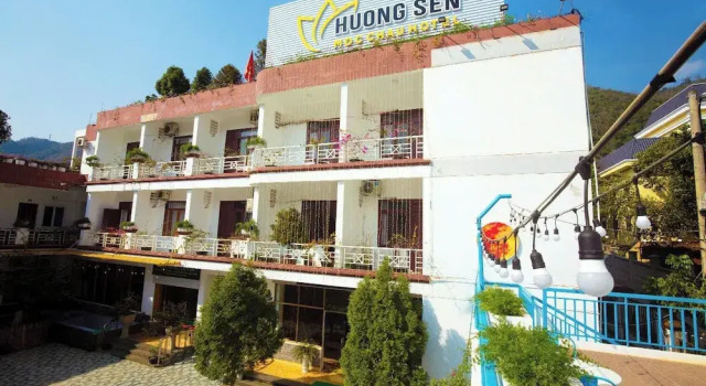 Hương Sen Hotel Mộc Châu - by BAY LUXURY, Prenota Hotel Hotel economici a Son La