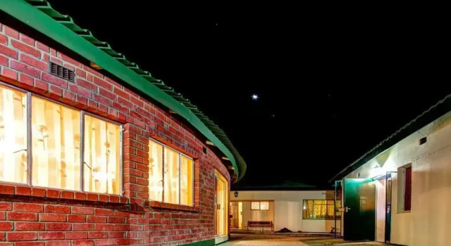 Anot Guest House