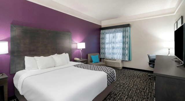 Двухместный номер La Quinta by Wyndham Latham Albany Airport