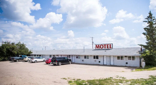 Wild Goose Motel and Campground, Prenota Campeggio Hotel a Saskatchewan con parcheggio, Parcheggio