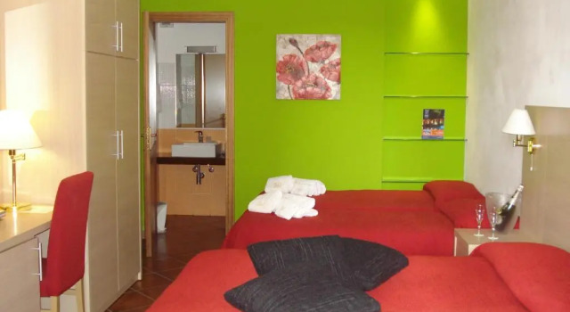 Четырёхместный номер Standard с видом на сад Villa Carlo Resort