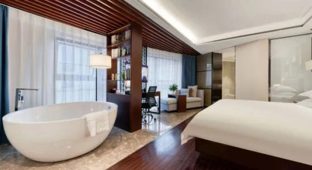 Люкс Luxury Lin'an SSAW Boutique Hotel