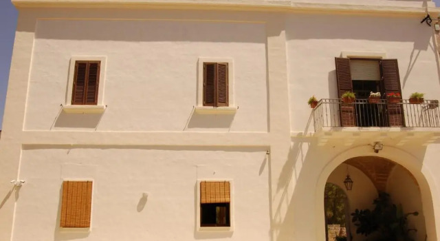Masseria Convento, Book Hotel Hoteller i Novoli med parkering, Parkering