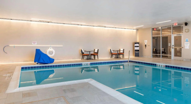 Кровать в общем номере Cambria Hotel Bloomington Mall of America Minneapolis Airport