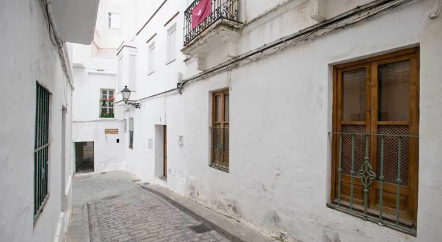Livingtarifa - Estudio estilo árabe en el centro de Tarifa, Забронировать Отель Тарифа Los Alcornocales Natural Park, рядом с Castillo de Guzmán