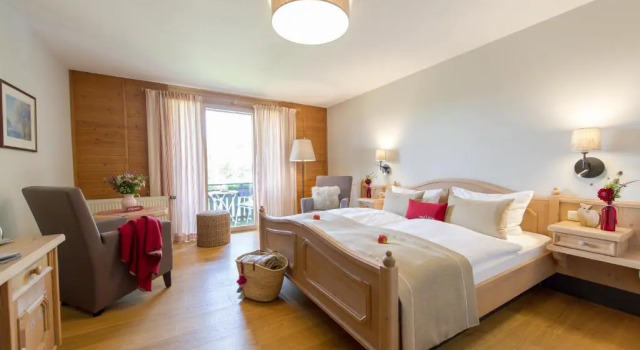 Двухместный номер Standard с балконом Hotel Sankt Leonhard - Dein Wohlfühlort zum Loslassen und Kraftschöpfen