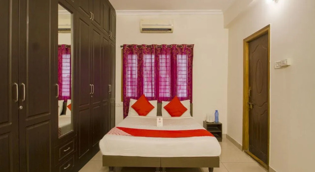 OYO 13193 Rockline Comfort Stay, Rezerwuj Hotel Hyderabad 