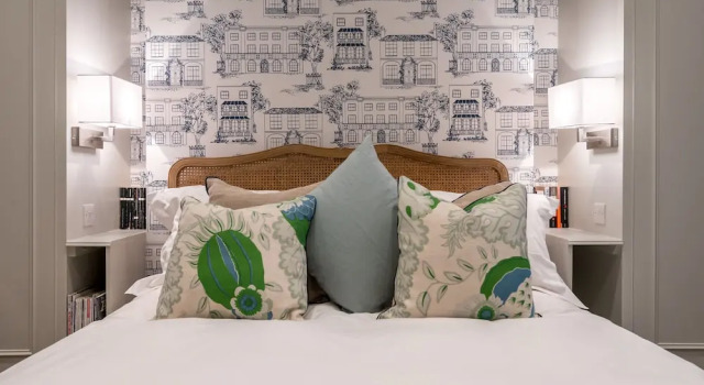JOIVY Charming 1BR flat w Patio in the Heart of Pimlico
