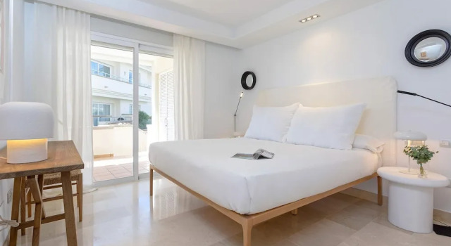 Bright Apartment Front of Beach Guadalmansa Beach, Забронировать Апартаменты/квартира Апартаменты Эстепона, Апартаменты/квартира