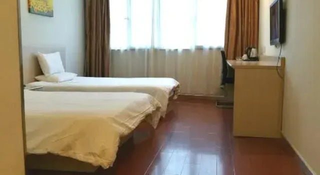 Su Shi Hotel (Shanghai Bund Nanjing East Road Subway Station), Varaa Hotelli Huangpu 